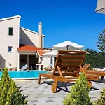 Matia With Pool Imotski
