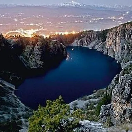 Villa Matia With Pool *