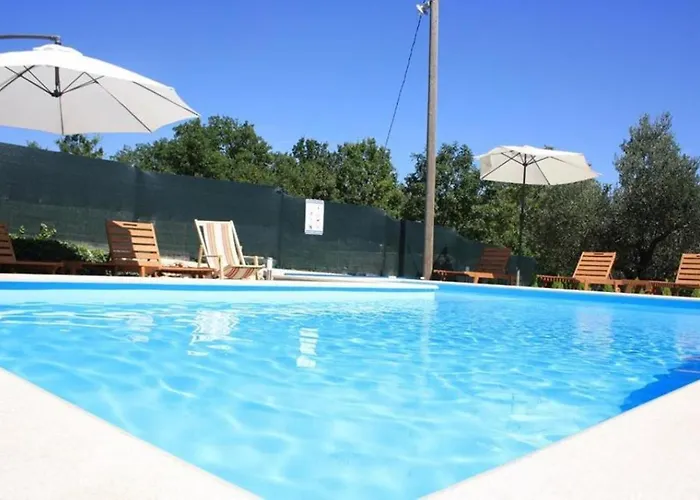 Matia With Pool Villa *