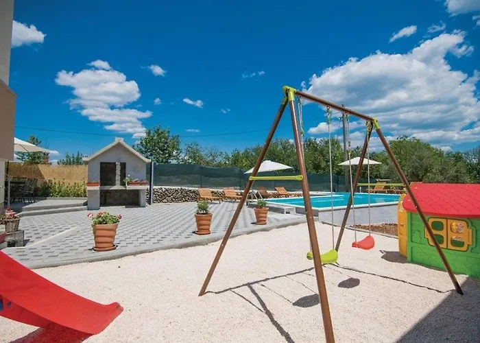 Matia With Pool * Imotski