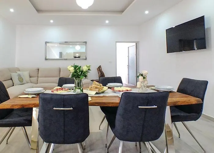 Villa Matia With Pool Imotski